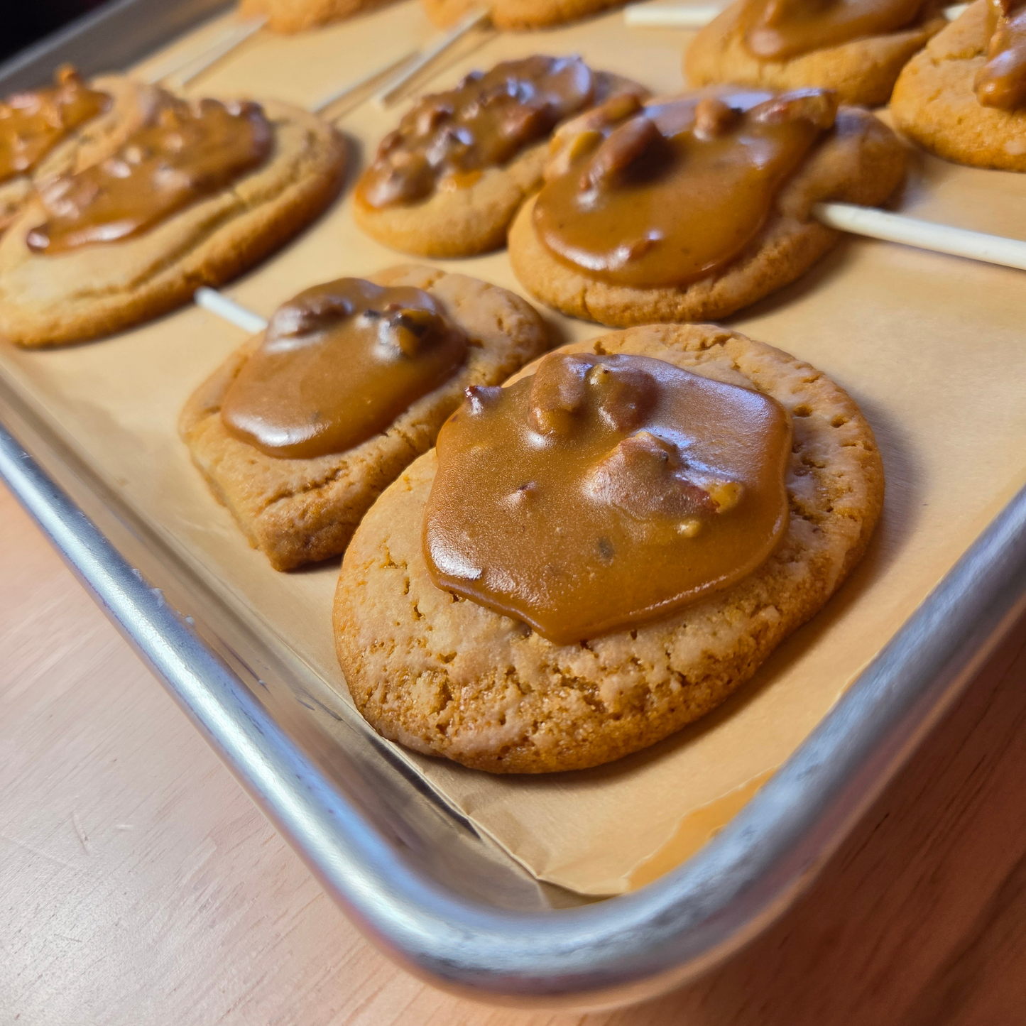 Beignet Praline Cookie Lollipop